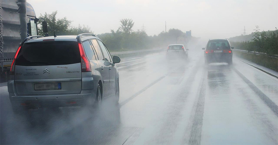 cars driving in the rain insurance